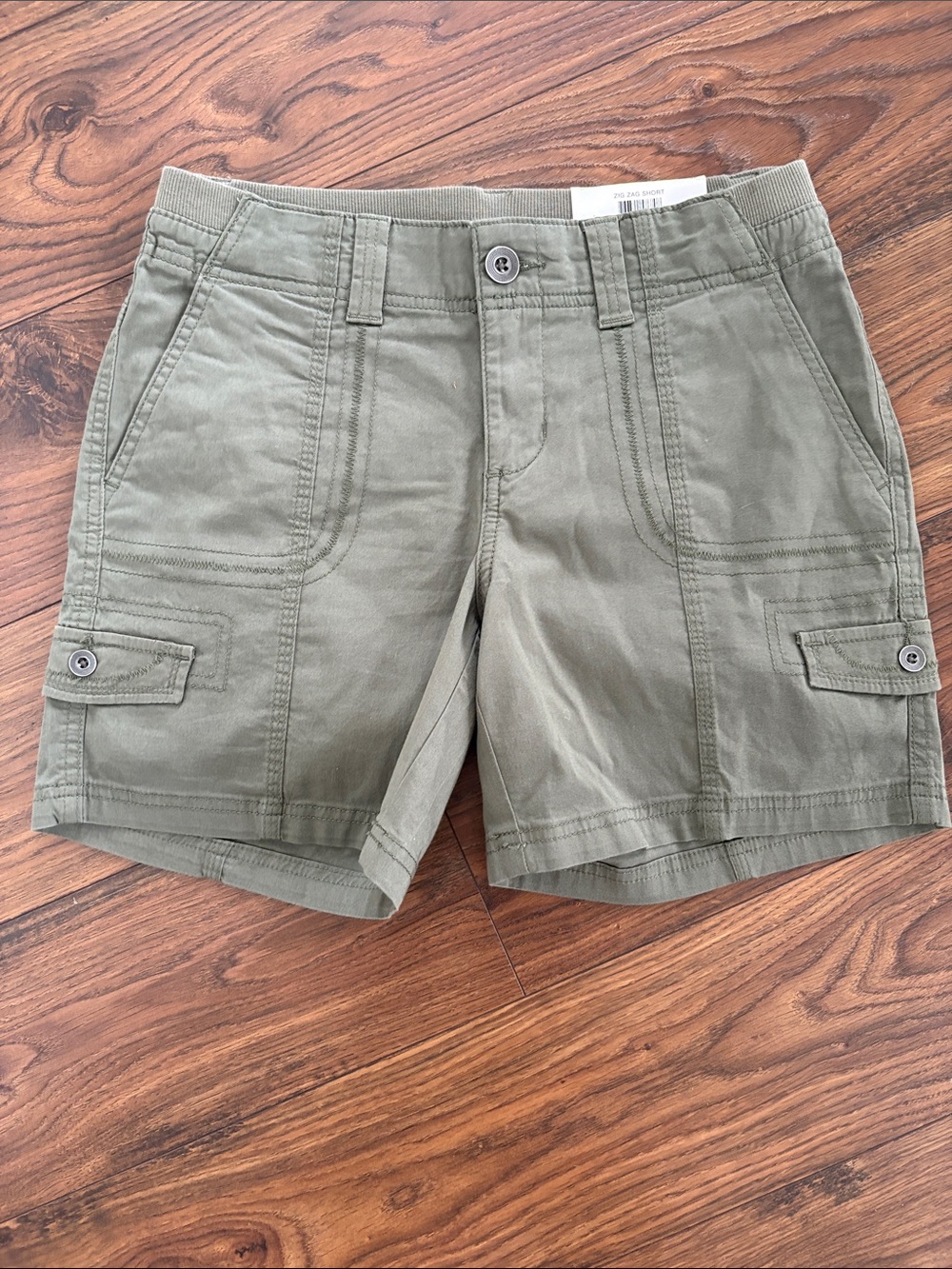 NWT Women’s Style & Co. Olive Green Cargo Shorts